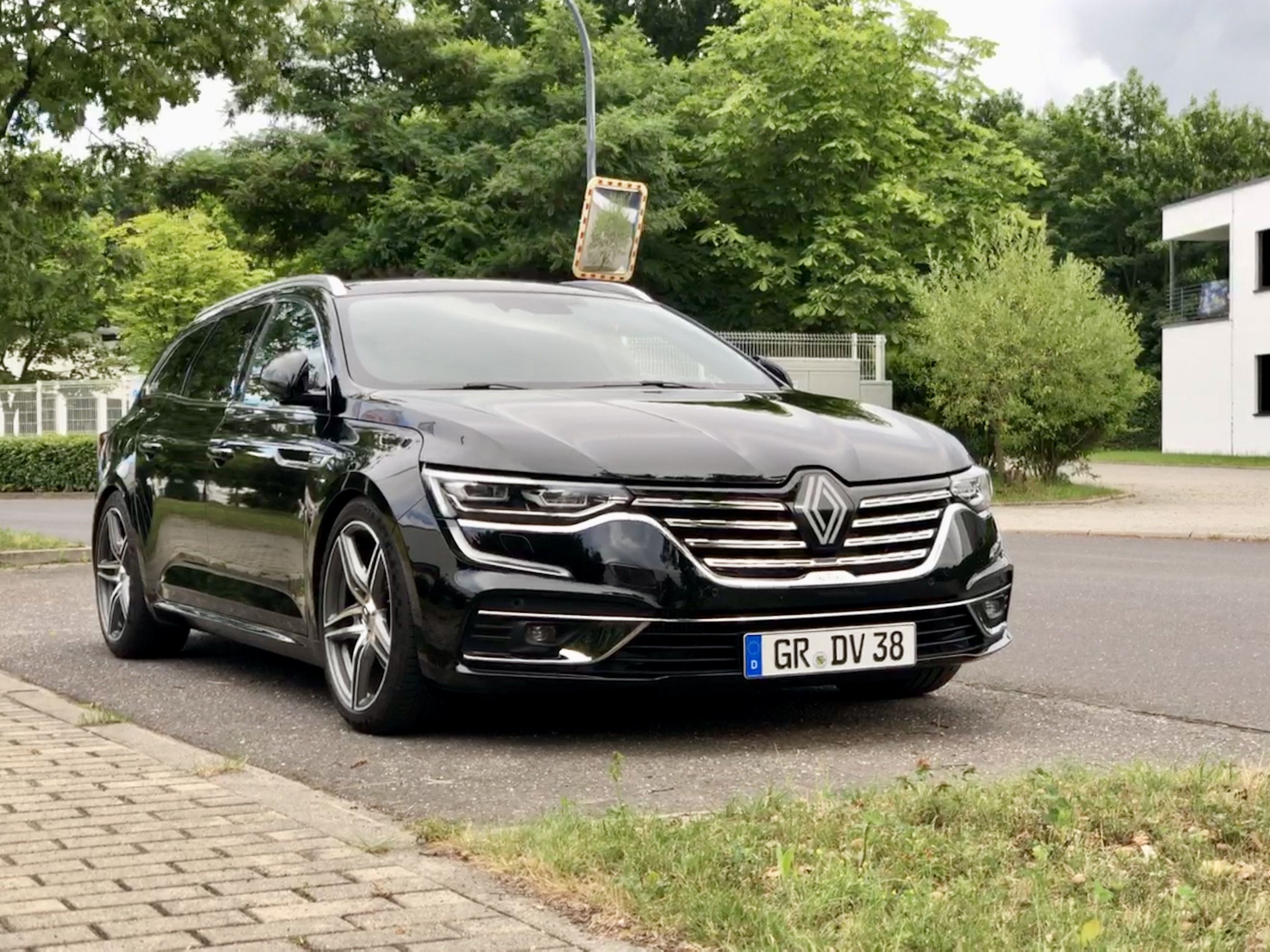 Talisman Facelift - Renault 2021 Logo