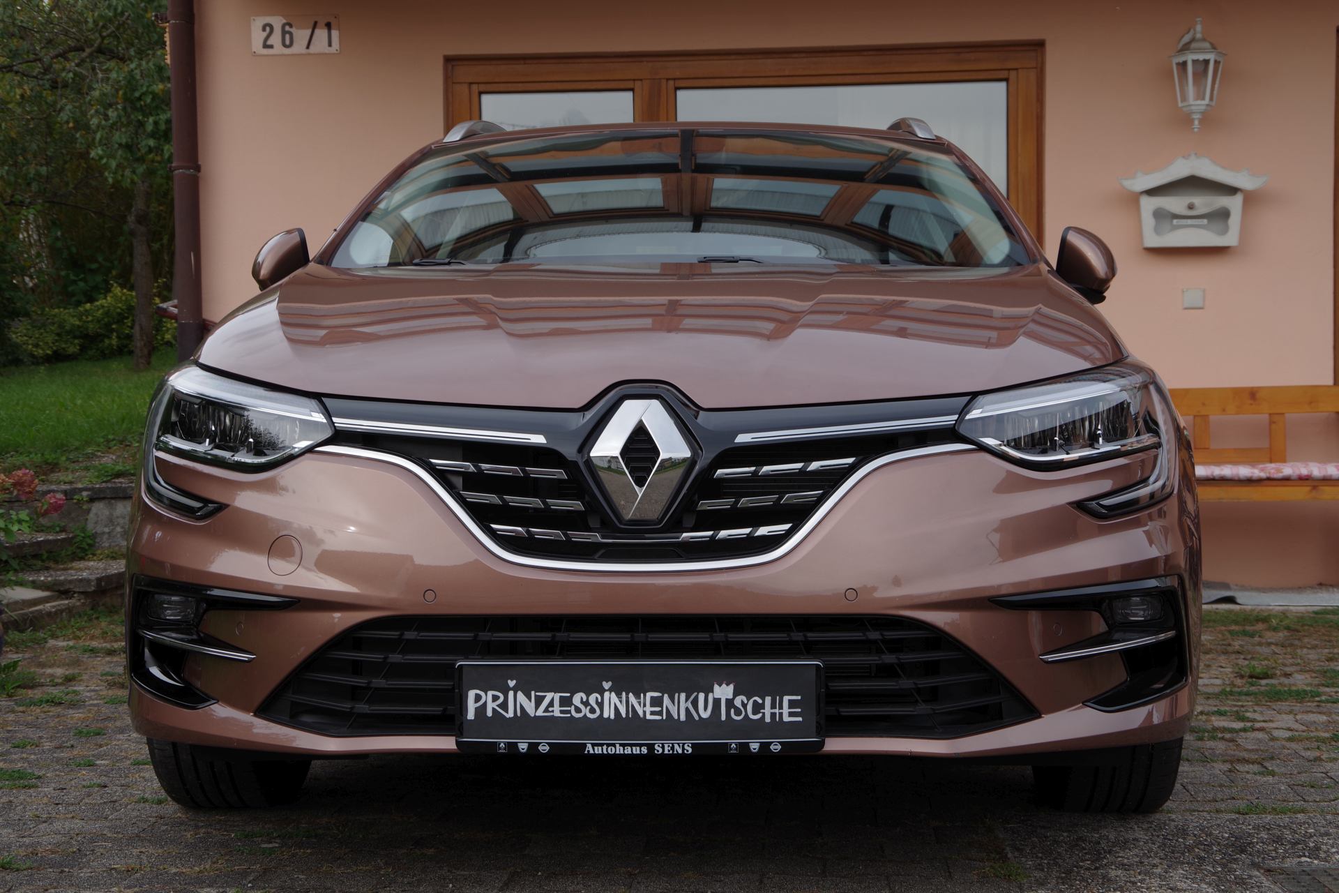 Megane Grandtour E-Tech Solar Kupfer