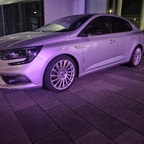 Wurde vom Neben Gebäude Angestrahlt. Dachte ein Paar Bilder wären schön.