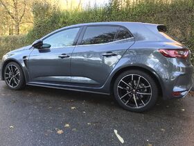 Megane R.S. mit Renault Felgen und Winterbereifung (Brock B 38)